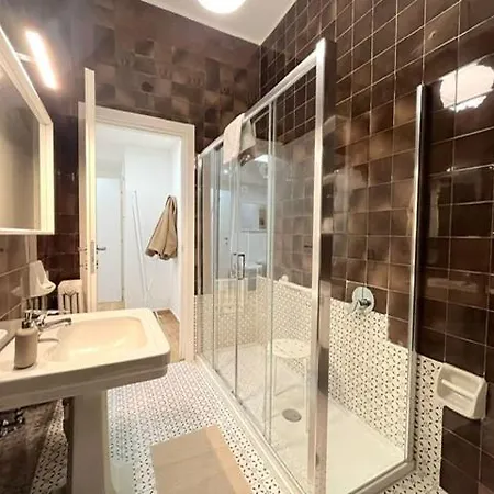 Palazzina 164 * Σαλέρνο